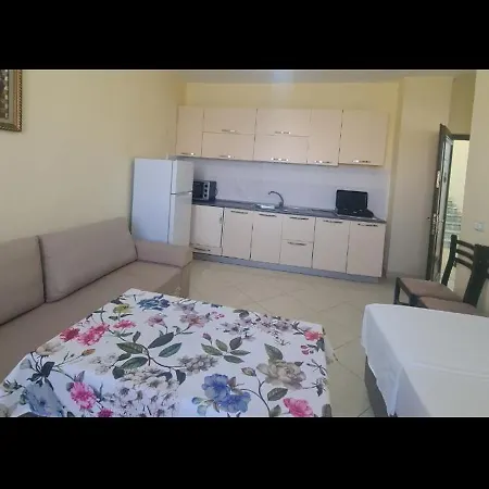 Roan Room's Голем